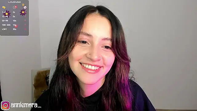 annie mora online show from 02.23.25