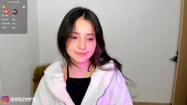 annie mora online show from 02.26.25