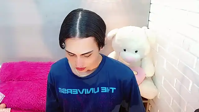 Snapshot of Daniela_Pink_ chatting on 10.25.25 Daniela Pink online show from 10.25.25