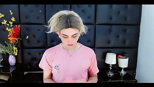 Snapshot of Daniela_Pink_ chatting on 02.25.26 Daniela Pink online show from 02.25.26