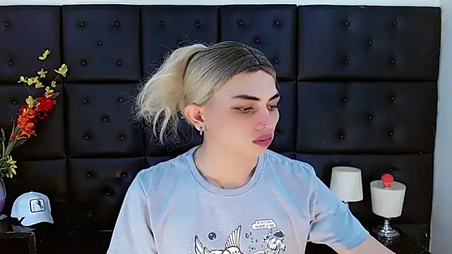 Daniela Pink  online show from 03.07.26