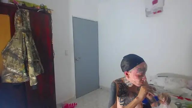 Snapshot of barbara_anal_squirt_ chatting on 05.06.26 barbara anal squirt online show from 05.06.26