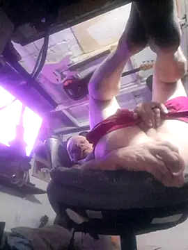 Snapshot of MagicAdmiralty5 chatting on 09.19.25 MagicAdmiralty5 online show from 09.19.25