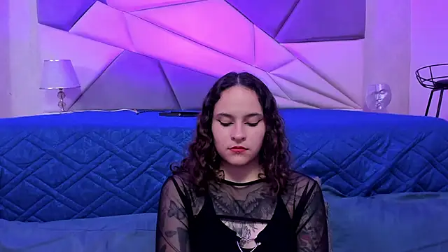 Snapshot of AnnyThompson_ chatting on 01.22.25 AnnyThompson online show from 01.22.25