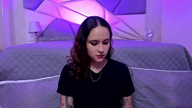 Snapshot of AnnyThompson_ chatting on 02.07.25 AnnyThompson online show from 02.07.25