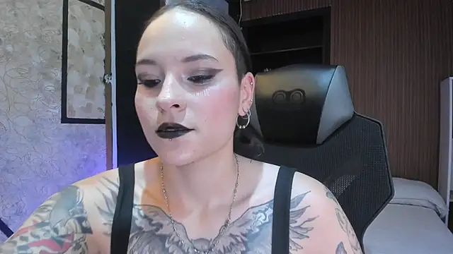 AnnyThompson  online show from 04.06.26