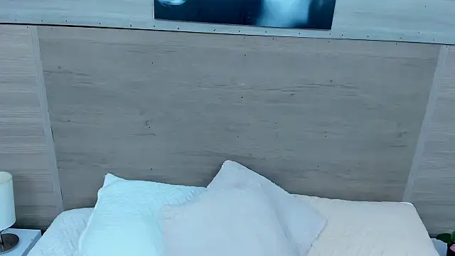 TifanyChill online show from 02.25.26