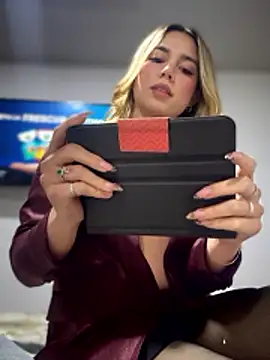 Jules Anderson online show from 01.09.26