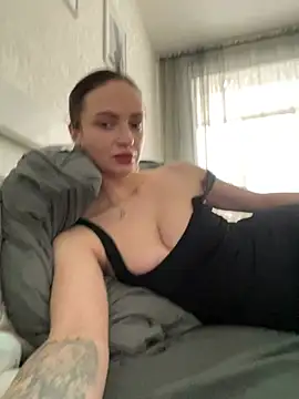 Snapshot of Kristis43 chatting on 02.21.26 Kristis43 online show from 02.21.26