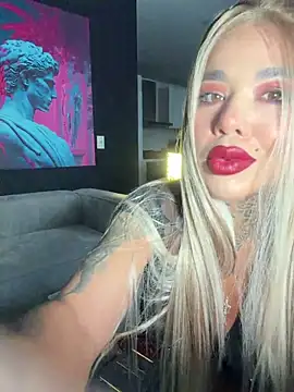 Snapshot of milaivanova chatting on 06.10.26 milaivanova online show from 06.10.26