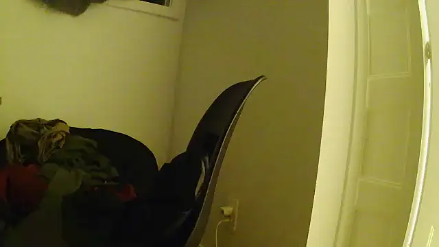 L0cKyseven77 online show from 10.16.25