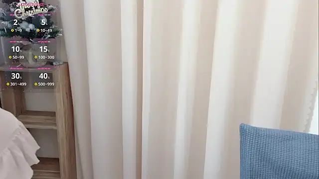 Snapshot of KaleAnisa chatting on 11.19.25 KaleAnisa online show from 11.19.25