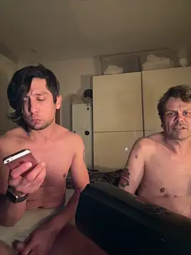 Snapshot of Kiss_me2507 chatting on 12.29.24 Kiss me2507 online show from 12.29.24