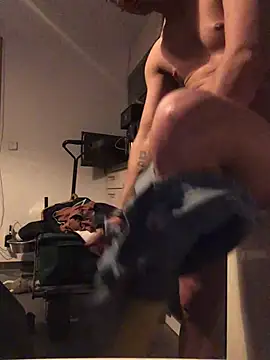 Snapshot of Kiss_me2507 chatting on 02.02.25 Kiss me2507 online show from 02.02.25