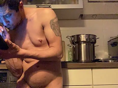 Snapshot of Kiss_me2507 chatting on 02.26.25 Kiss me2507 online show from 02.26.25