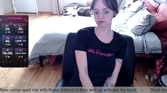 Plantbabeee online show from 02.06.25