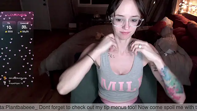 Plantbabeee online show from 03.21.25