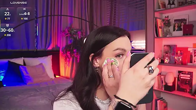 LunaNight online show from 02.02.25