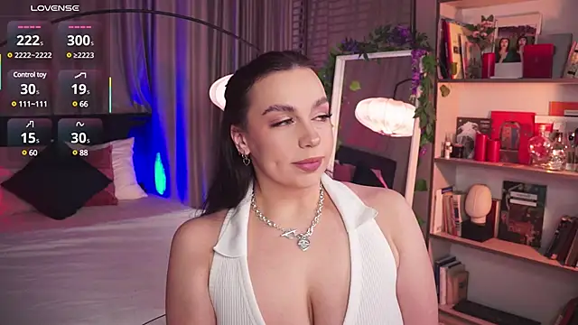 LunaNight online show from 02.09.25