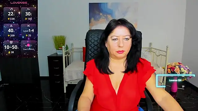 Julia Dean online show from 02.06.26