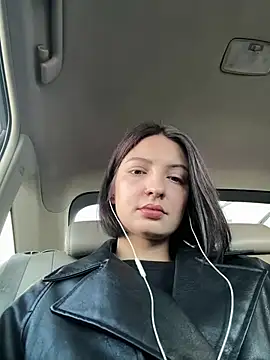 Snapshot of BabeRainbow chatting on 12.18.24 BabeRainbow online show from 12.18.24