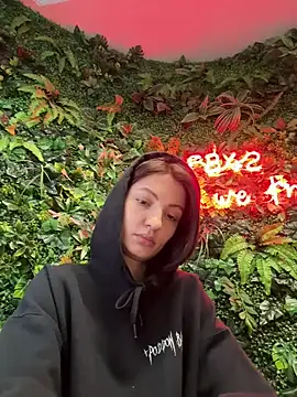 Snapshot of BabeRainbow chatting on 01.10.25 BabeRainbow online show from 01.10.25