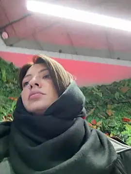 Snapshot of BabeRainbow chatting on 02.10.25 BabeRainbow online show from 02.10.25