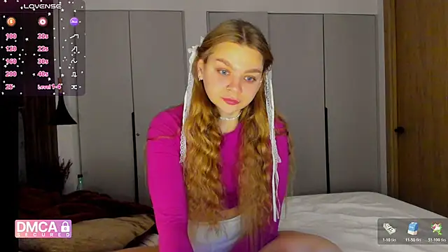 Molly sweetie online show from 12.20.25