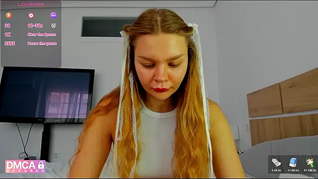 Snapshot of Molly_sweetie chatting on 05.08.26 Molly sweetie online show from 05.08.26
