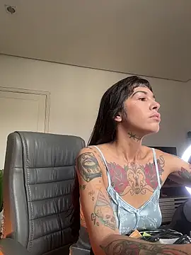 Nikatsu online show from 10.31.25