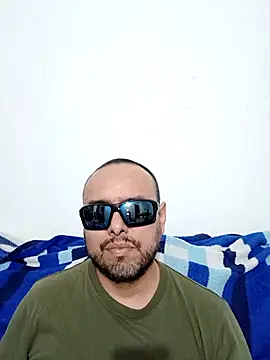 Snapshot of ElSunEagle chatting on 05.27.26 ElSunEagle online show from 05.27.26