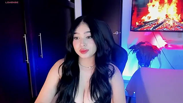 Snapshot of Abbye_blue01 chatting on 06.11.26 Abbye blue01 online show from 06.11.26