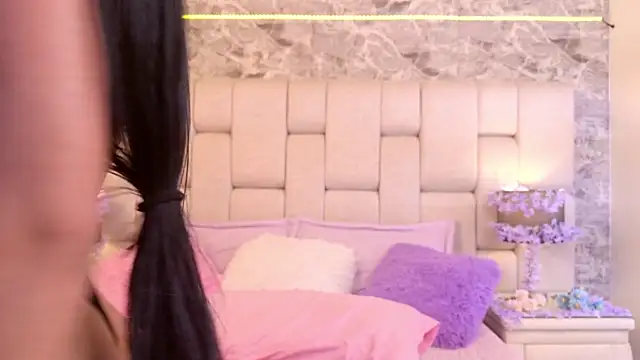 Snapshot of ZendayaGrey chatting on 03.20.25 ZendayaGrey online show from 03.20.25