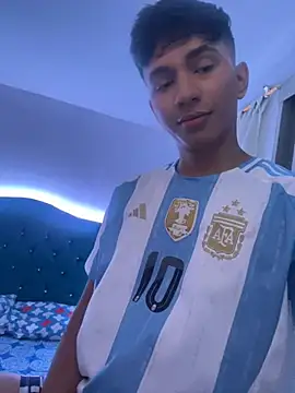 Leonarrrd 01 online show from 03.19.25