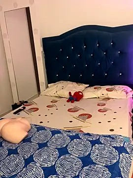 Leonarrrd 01 online show from 10.23.25