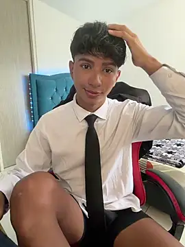 Leonarrrd 01 online show from 03.01.26