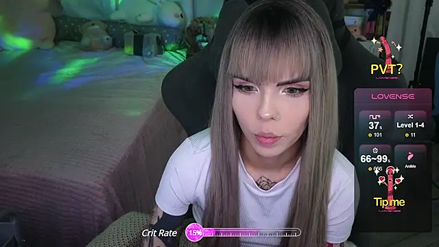 Snapshot of Kerry_Kirk chatting on 02.03.25 Kerry Kirk online show from 02.03.25