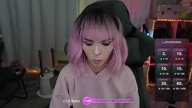 Kerry Kirk online show from 11.04.25