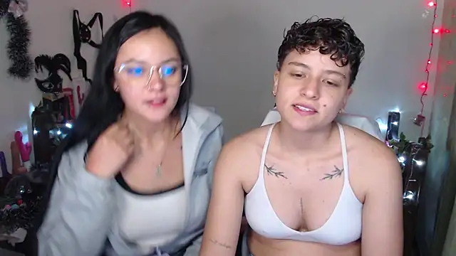 Antonella Cruz02 online show from 12.19.24