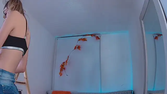 Lucy Princes online show from 12.06.24