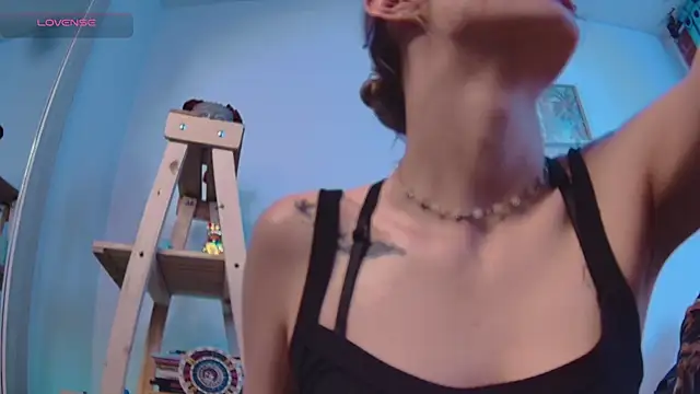 Lucy Princes online show from 02.26.25