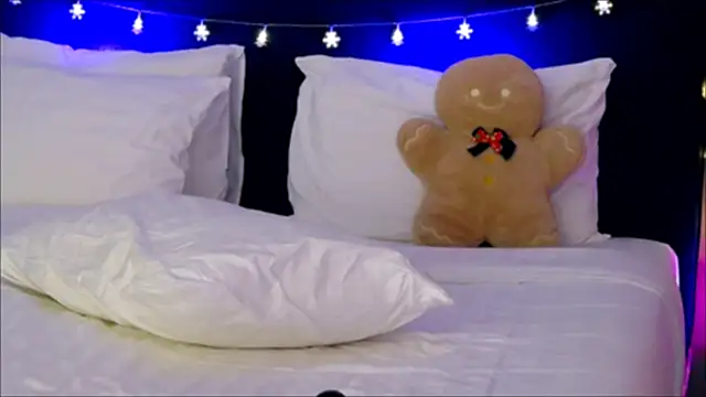 wow Mia online show from 12.25.24