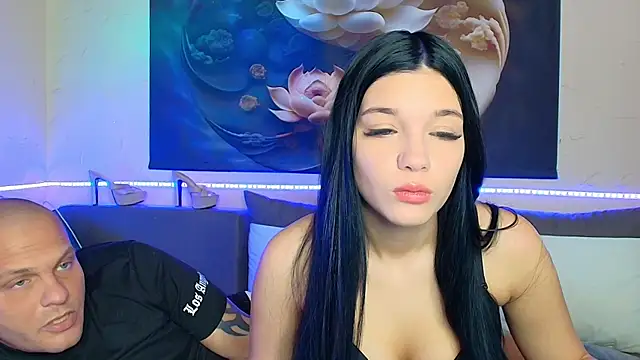 Snapshot of xDeepInLovexx chatting on 11.21.25 xDeepInLovexx online show from 11.21.25