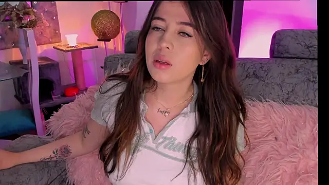 Snapshot of Sara_kitty12 chatting on 03.02.26 Sara kitty12 online show from 03.02.26