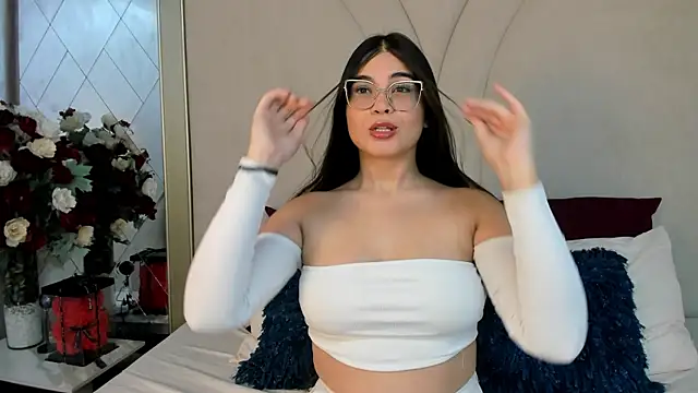 CamilaSofiia online show from 11.10.25