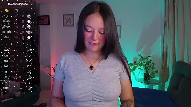 Snapshot of Lexie_Thompson10 chatting on 02.07.25 Lexie Thompson10 online show from 02.07.25