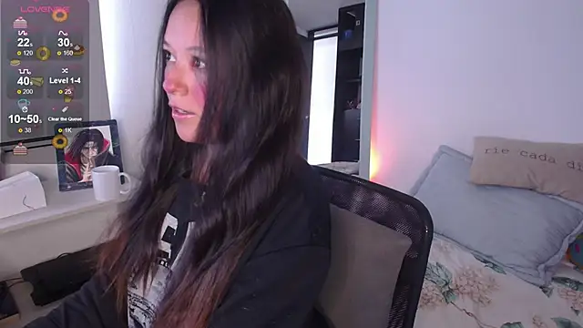 Snapshot of Lexie_Thompson10 chatting on 09.10.25 Lexie Thompson10 online show from 09.10.25