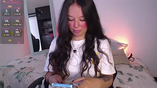 Snapshot of Lexie_Thompson10 chatting on 09.14.25 Lexie Thompson10 online show from 09.14.25