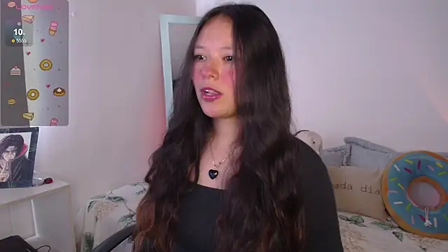 Snapshot of Lexie_Thompson10 chatting on 09.16.25 Lexie Thompson10 online show from 09.16.25