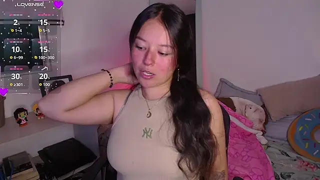 Snapshot of Lexie_Thompson10 chatting on 10.07.25 Lexie Thompson10 online show from 10.07.25